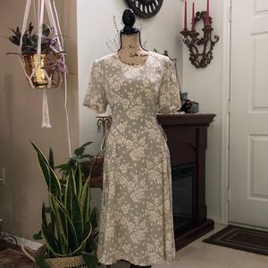 Vintage Criss Cross Side Tie Floral Midi Dress